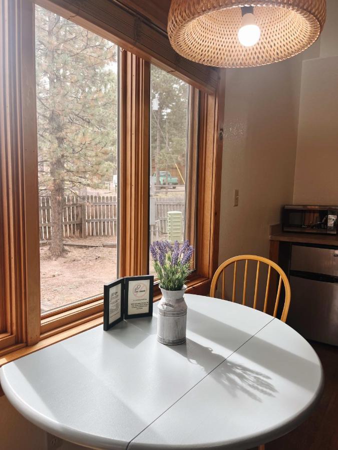 Cozy Cabin Close To Downtown Woodland Park Bagian luar foto
